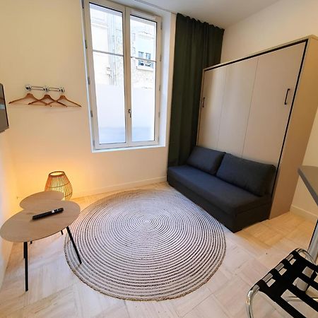 Appartement Premium Dans Une Belle Demeure - Hyper Centre-Ville De Reims Exteriör bild