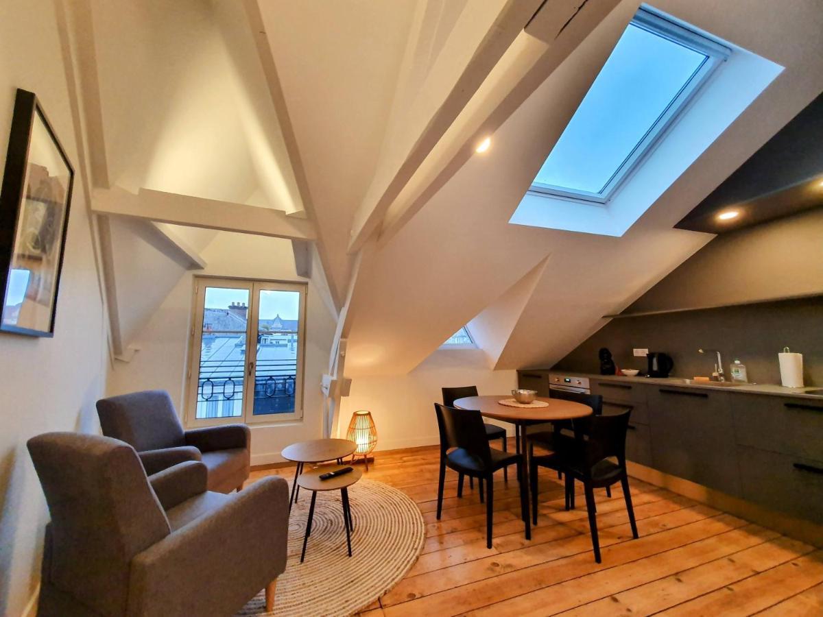 Appartement Premium Dans Une Belle Demeure - Hyper Centre-Ville De Reims Exteriör bild